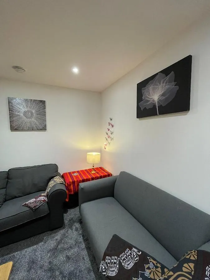 Lovely 2-Bedroom Flat In Centre エディンバラ
